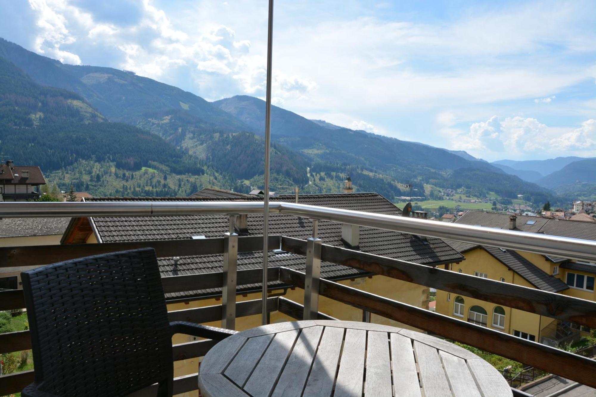 Dolomites B&B - Suites, Apartments And Spa Tesero Εξωτερικό φωτογραφία