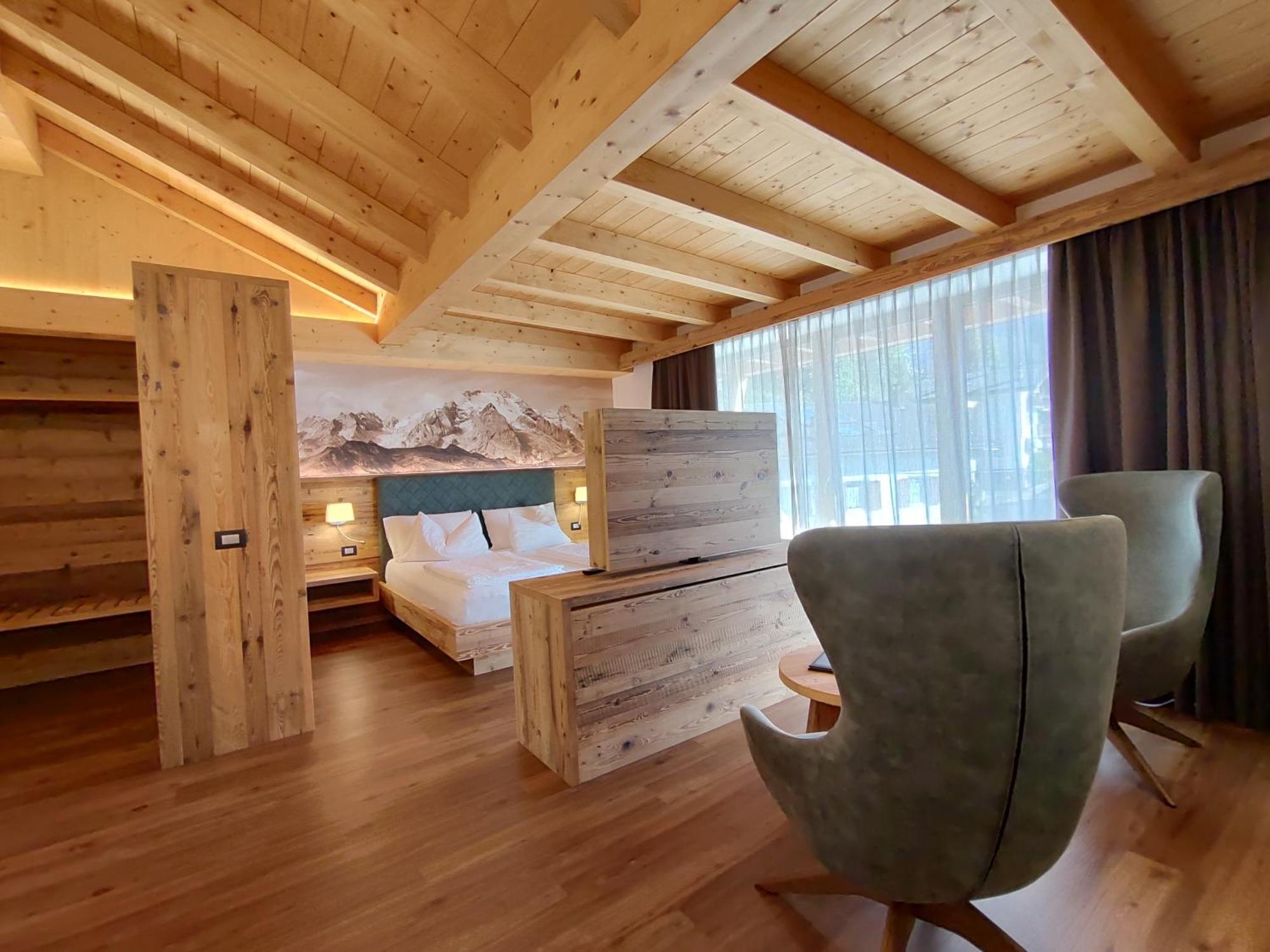 Dolomites B&B - Suites, Apartments And Spa Tesero Εξωτερικό φωτογραφία